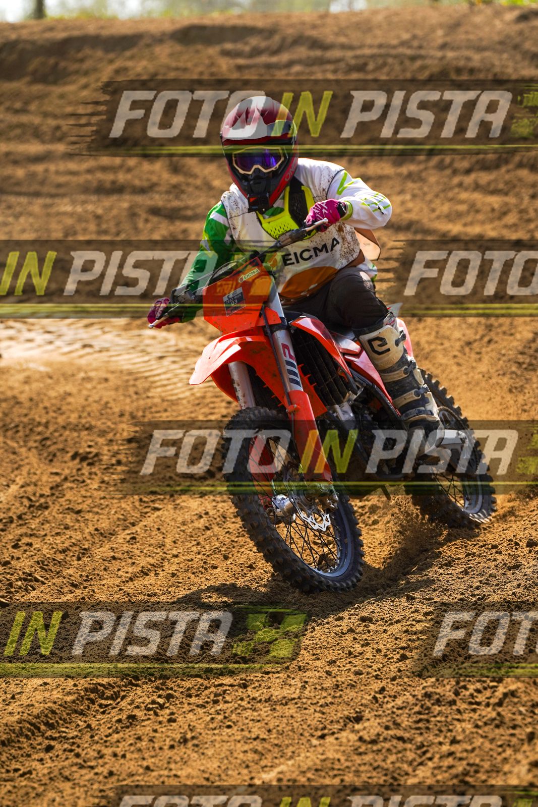 EICMA 19-09 14:00-15:00 · DOS08895