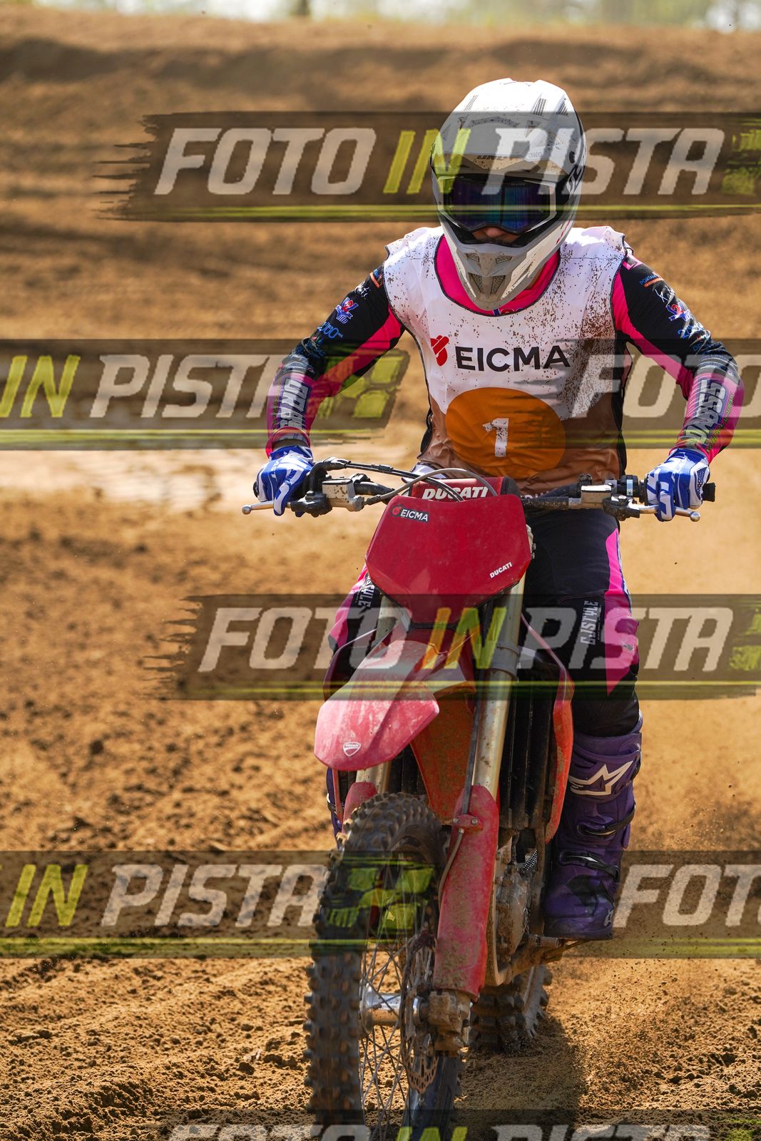 EICMA 19-09 14:00-15:00 · DOS08916