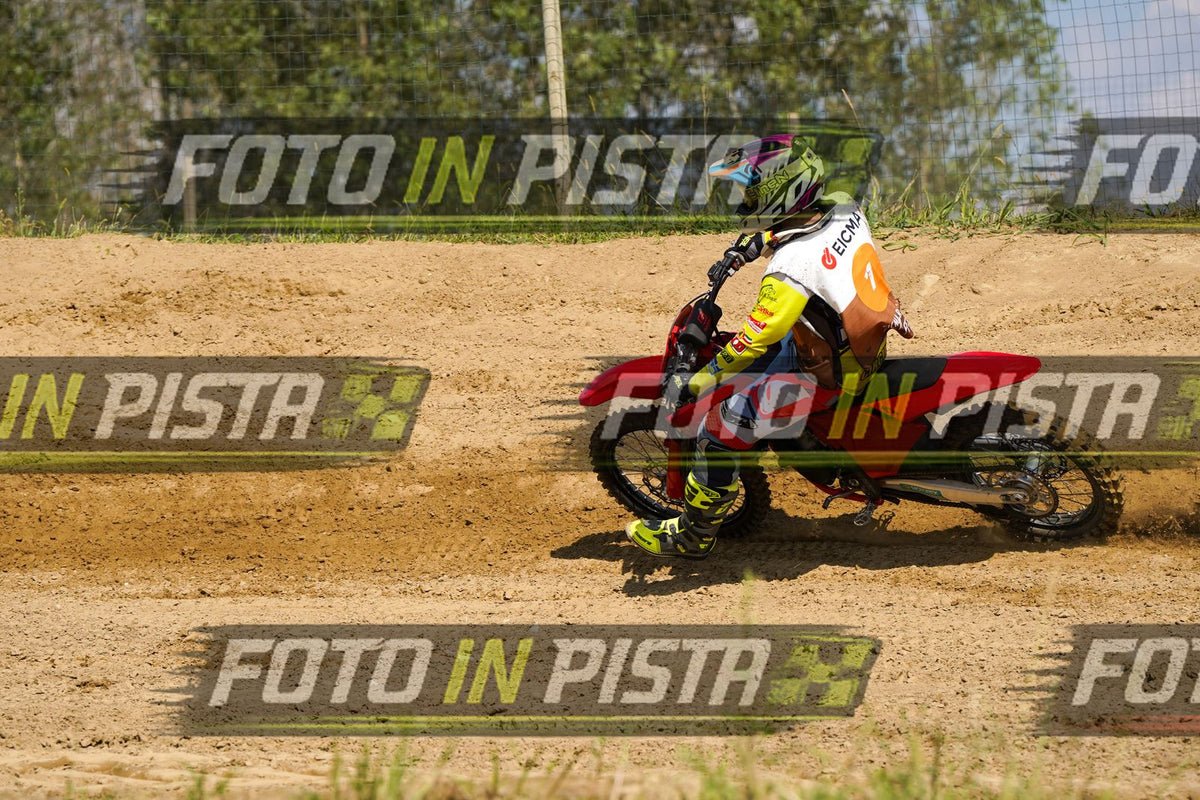 EICMA 19-09 14:00-15:00 · DOS08939