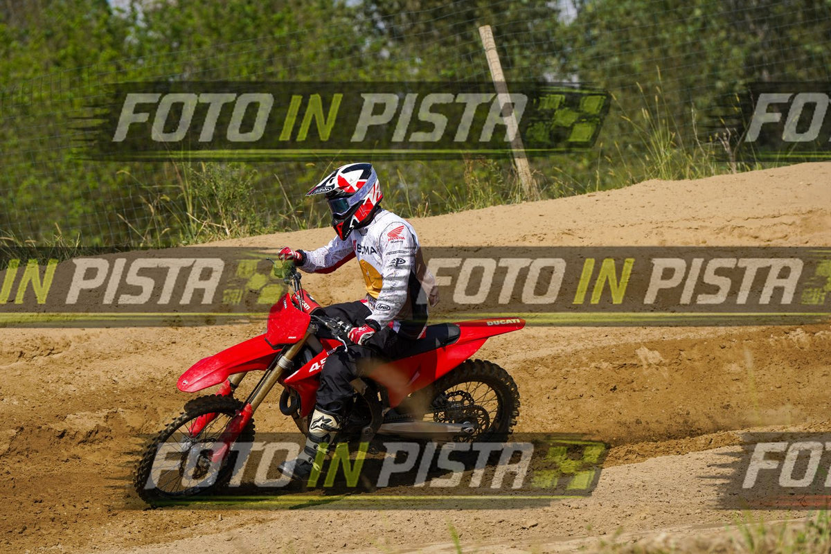 EICMA 19-09 14:00-15:00 · DOS08985