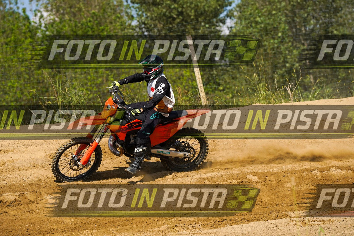 EICMA 19-09 14:00-15:00 · DOS08989