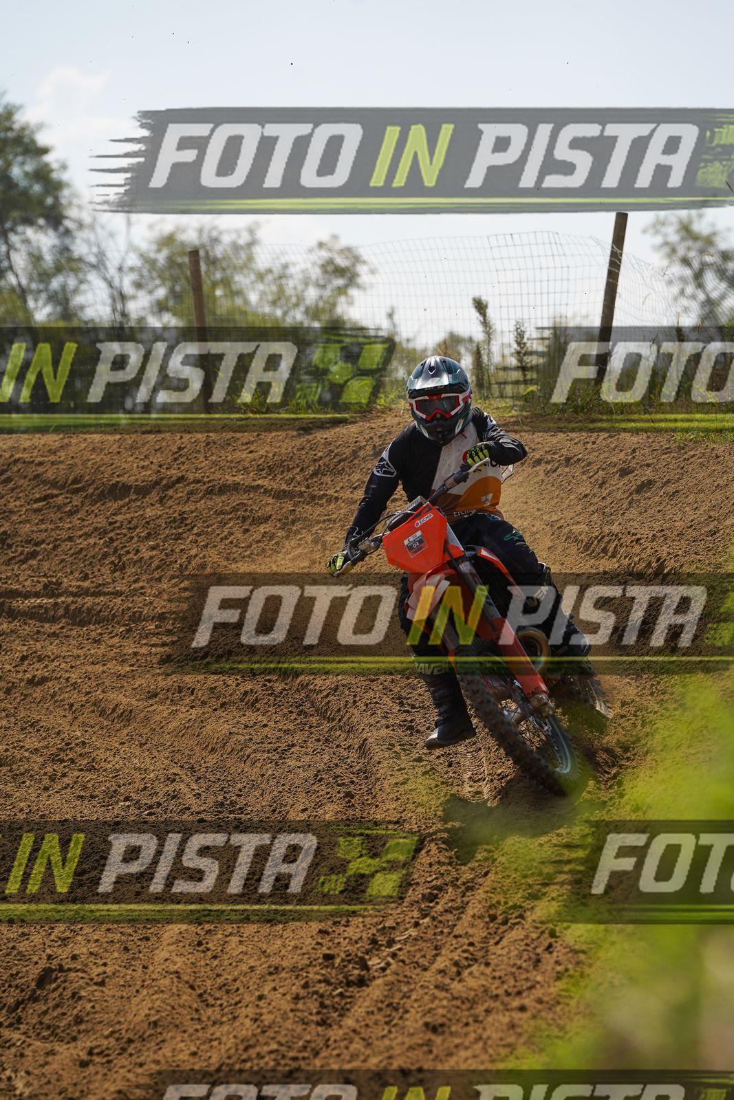 EICMA 19-09 14:00-15:00 · DOS09054