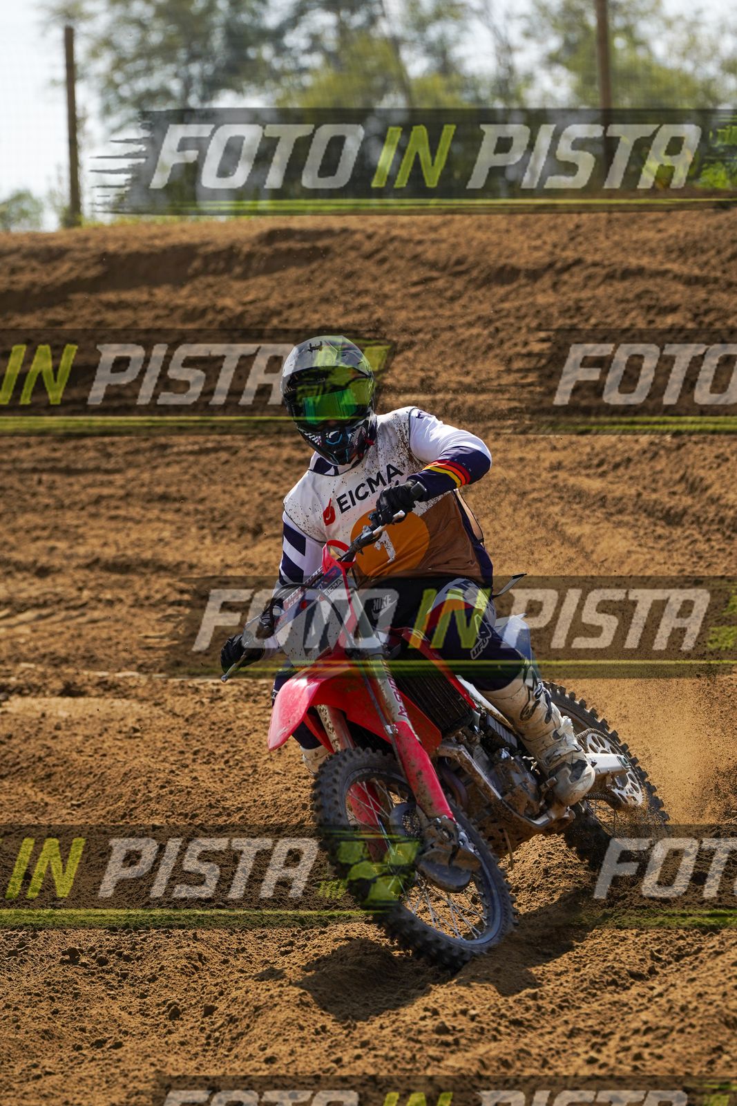 EICMA 19-09 14:00-15:00 · DOS09073
