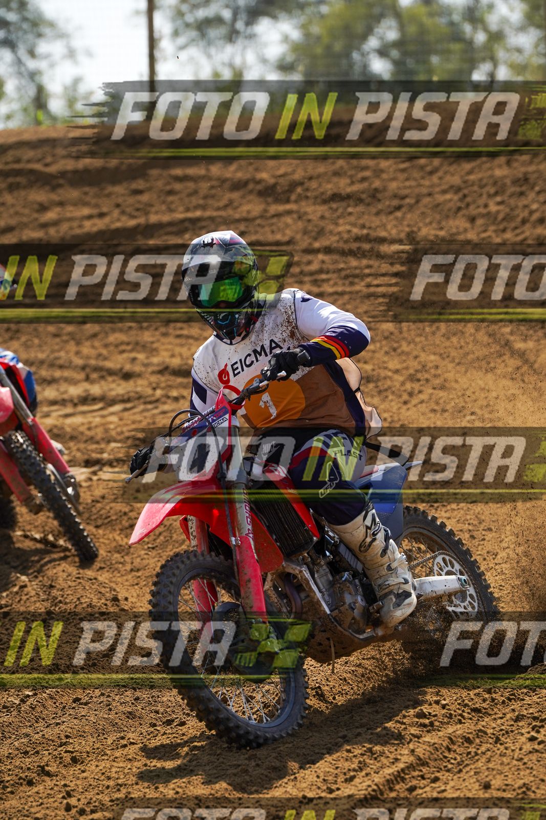 EICMA 19-09 14:00-15:00 · DOS09074
