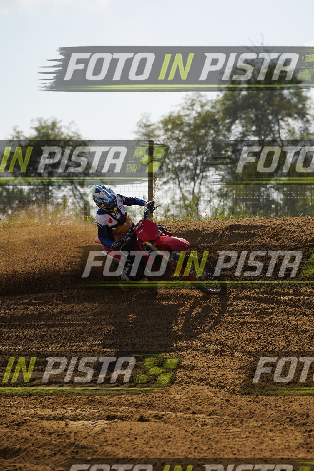 EICMA 19-09 14:00-15:00 · DOS09084