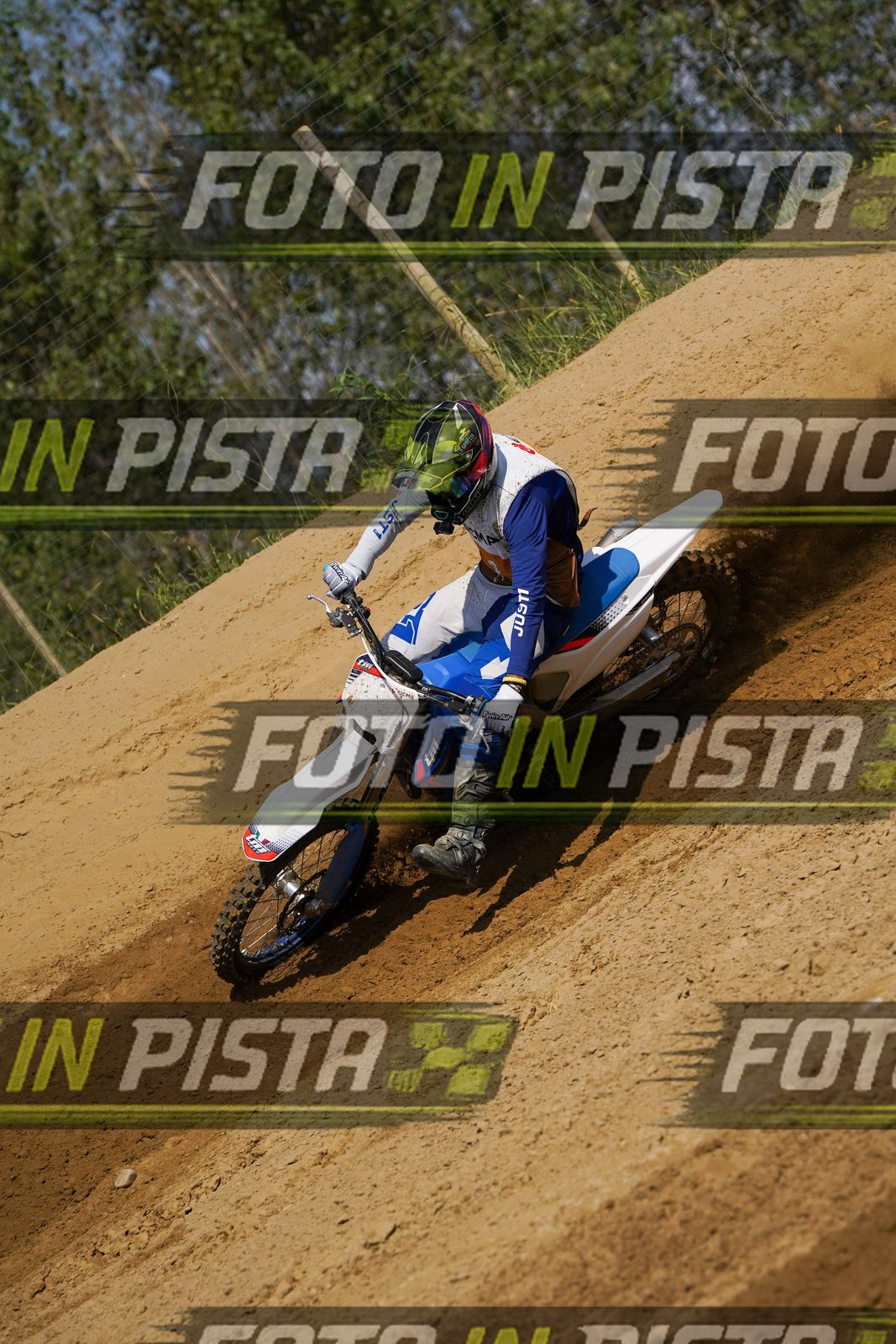 EICMA 19-09 14:00-15:00 · DOS09333