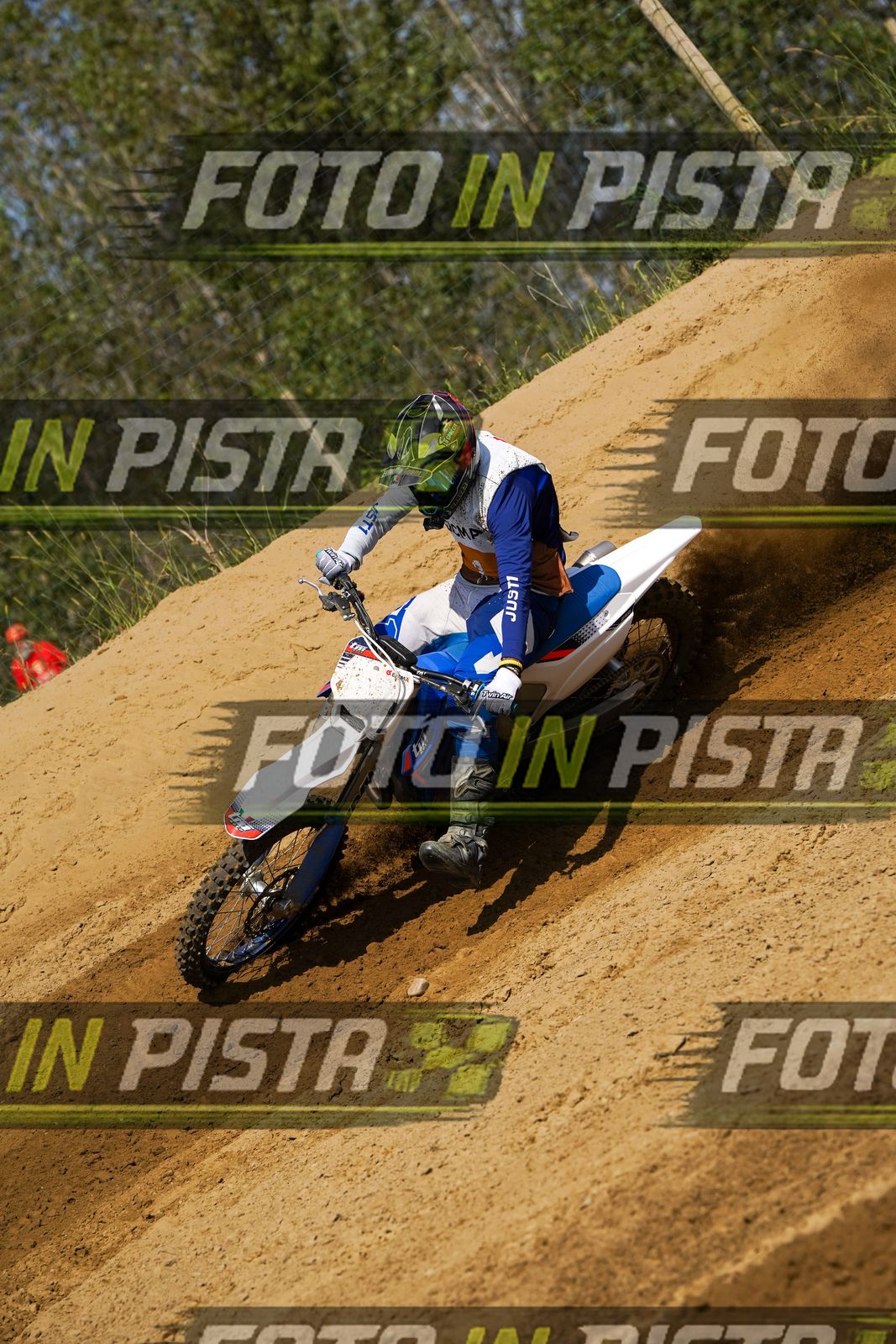 EICMA 19-09 14:00-15:00 · DOS09334