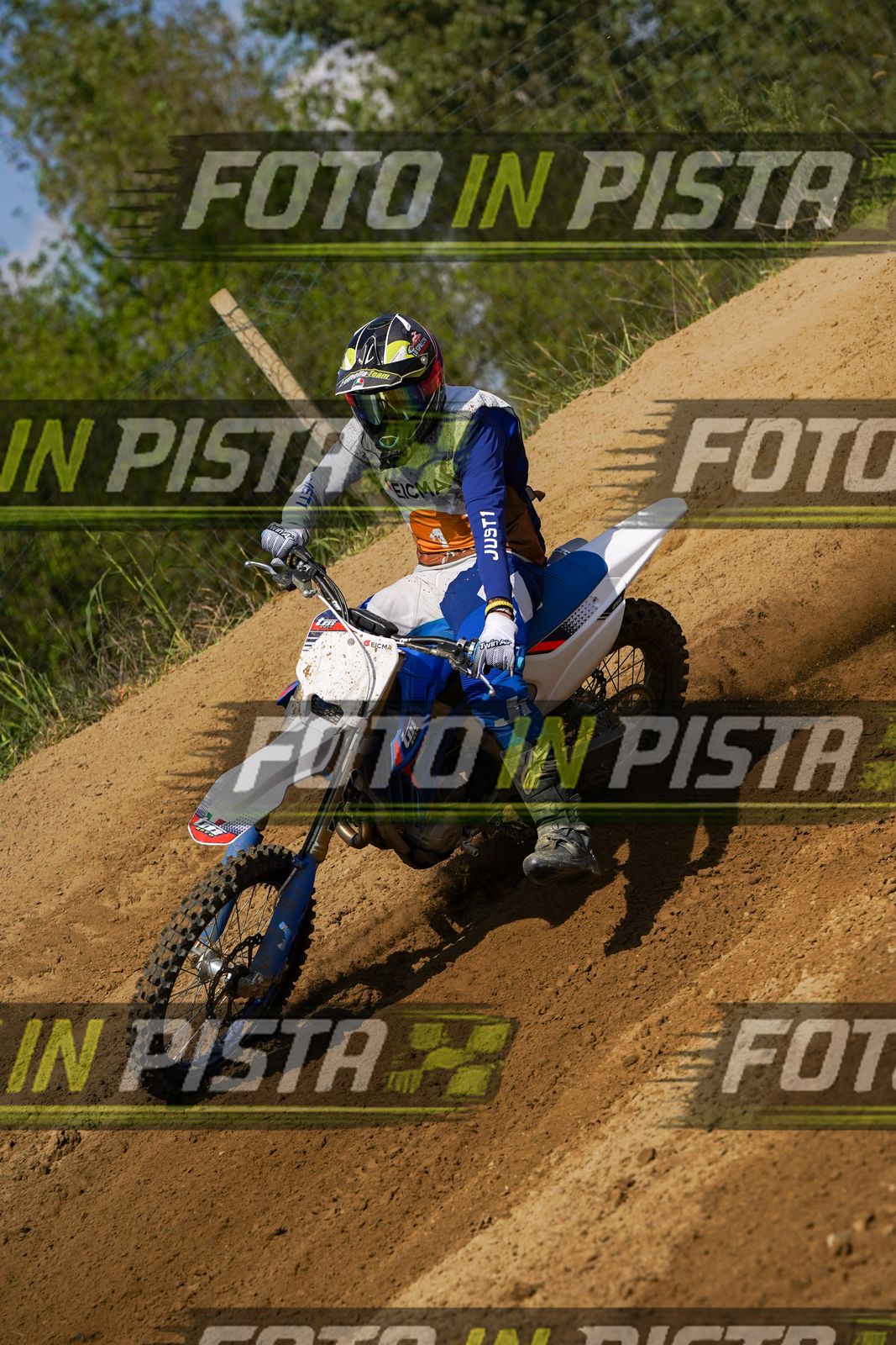 EICMA 19-09 14:00-15:00 · DOS09338
