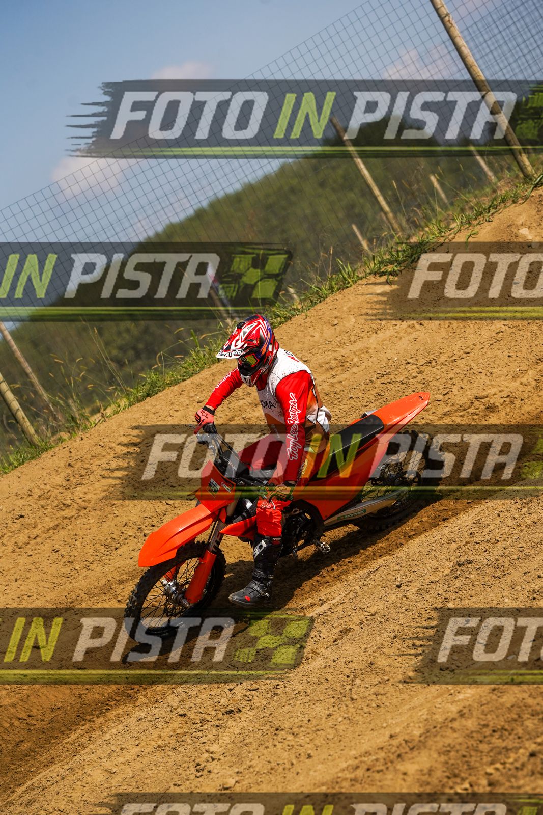 EICMA 19-09 14:00-15:00 · DOS09405