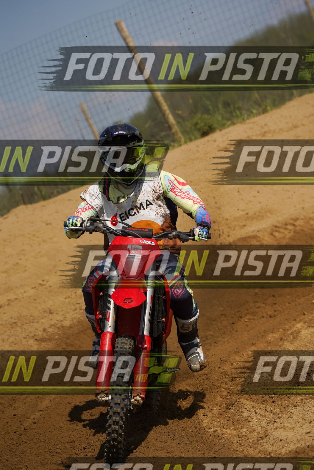 EICMA 19-09 14:00-15:00 · DOS09425