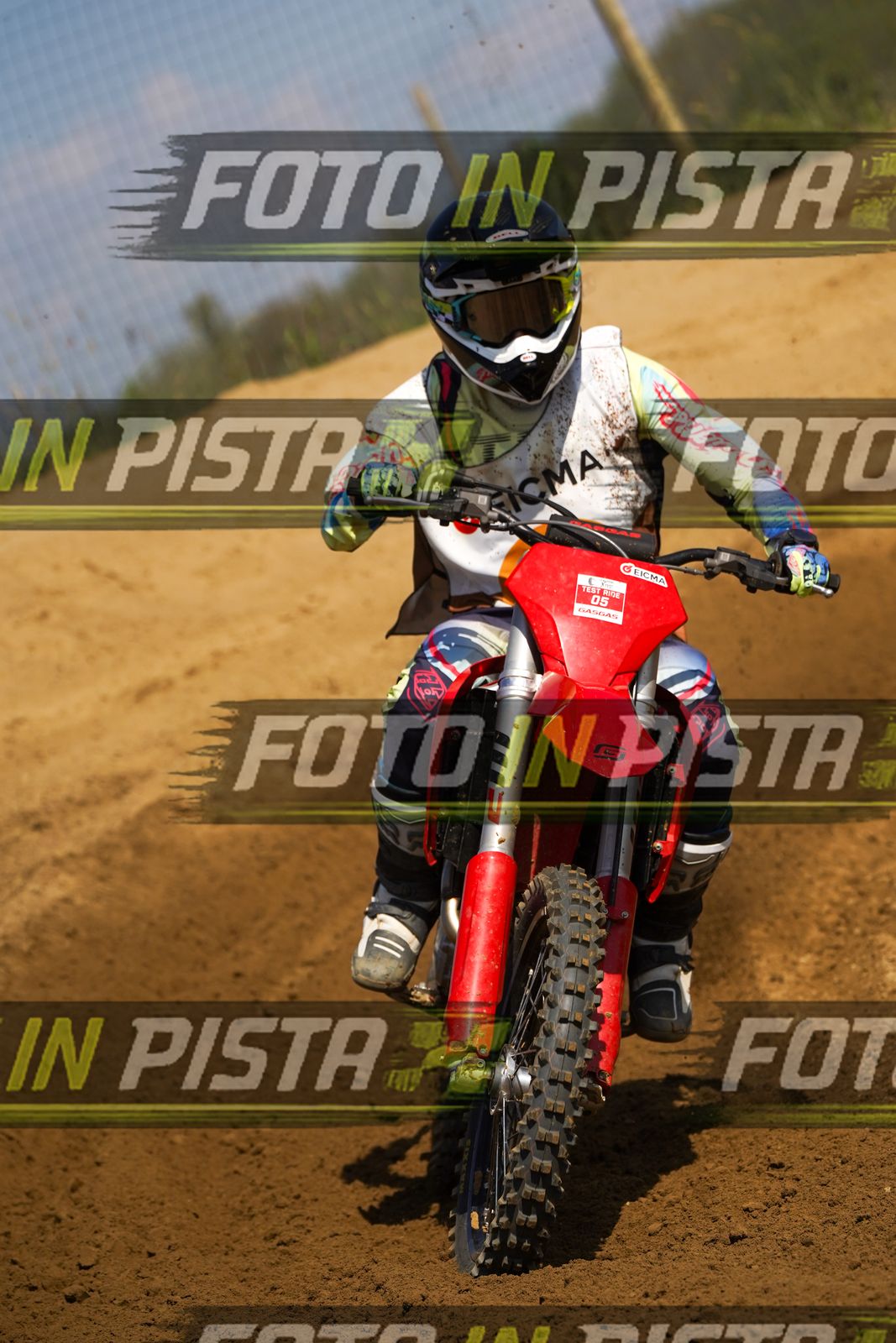 EICMA 19-09 14:00-15:00 · DOS09427