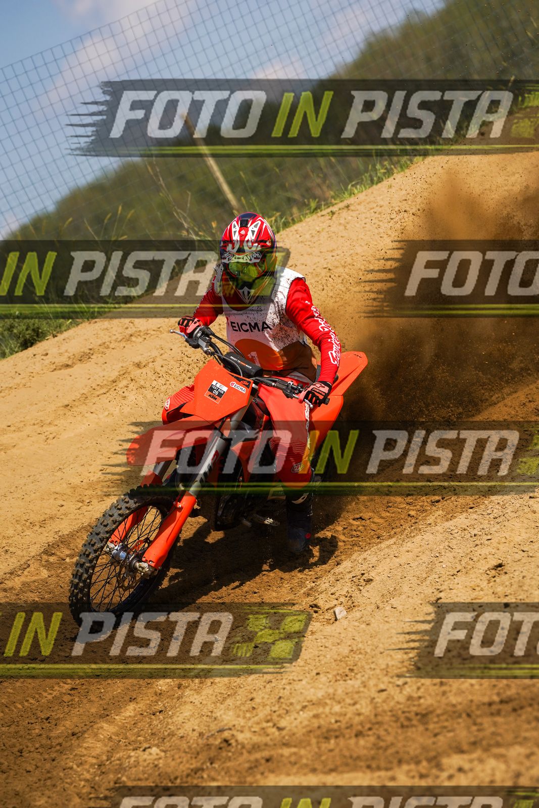 EICMA 19-09 14:00-15:00 · DOS09463