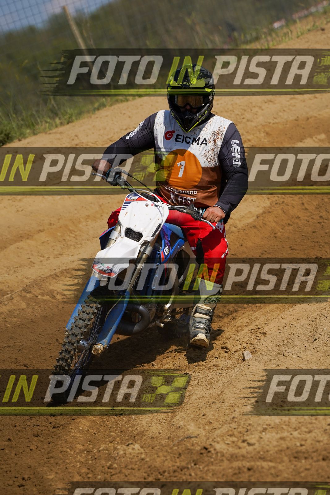 EICMA 19-09 14:00-15:00 · DOS09476