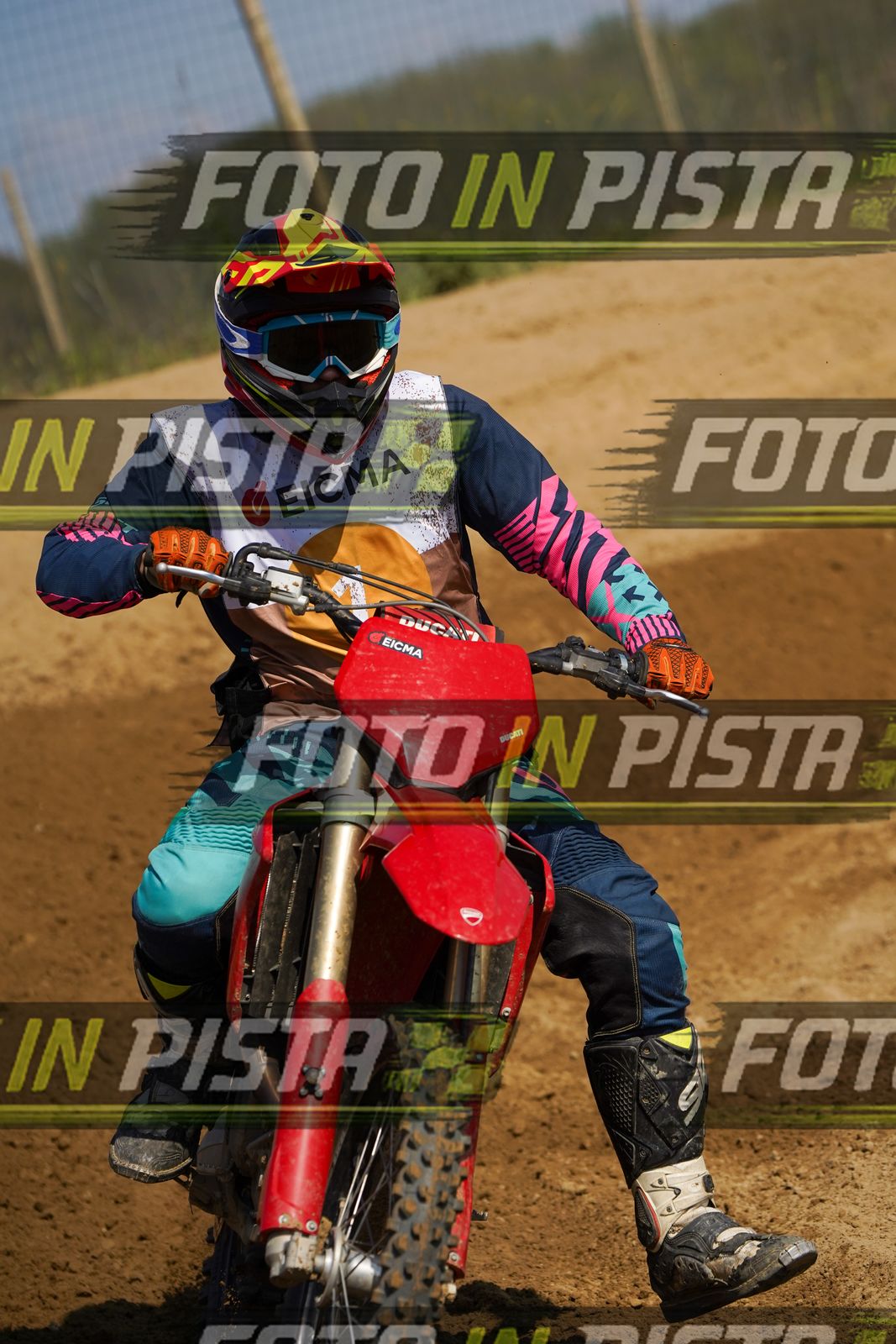 EICMA 19-09 14:00-15:00 · DOS09531