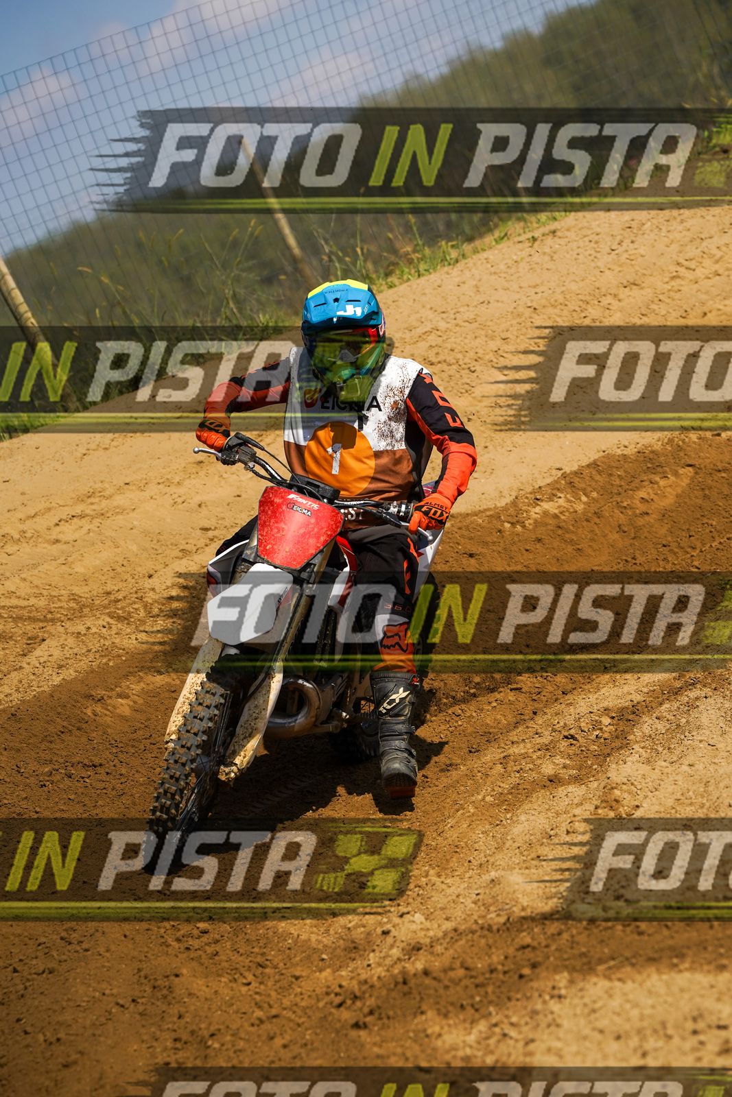 EICMA 19-09 14:00-15:00 · DOS09546