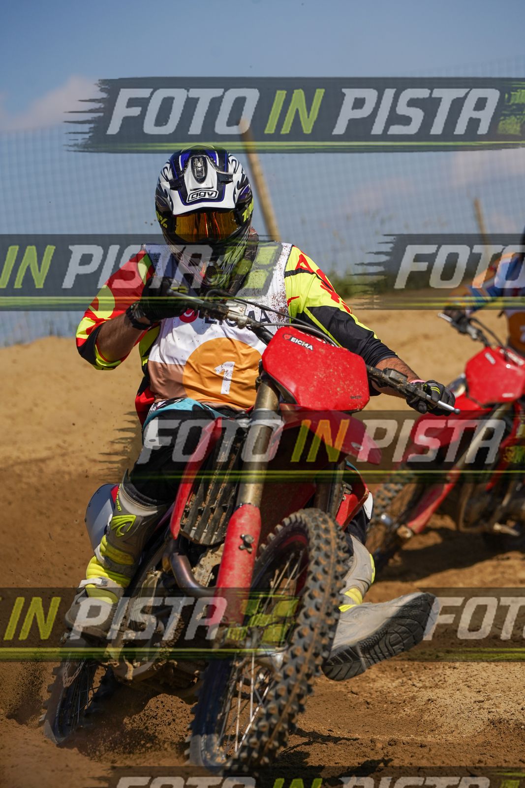 EICMA 19-09 14:00-15:00 · DOS09575