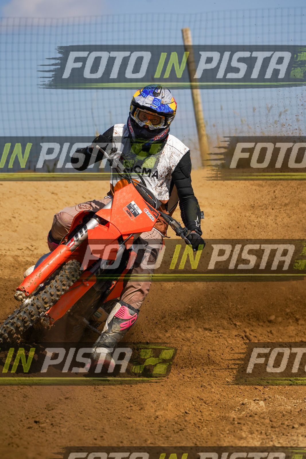 EICMA 19-09 14:00-15:00 · DOS09663