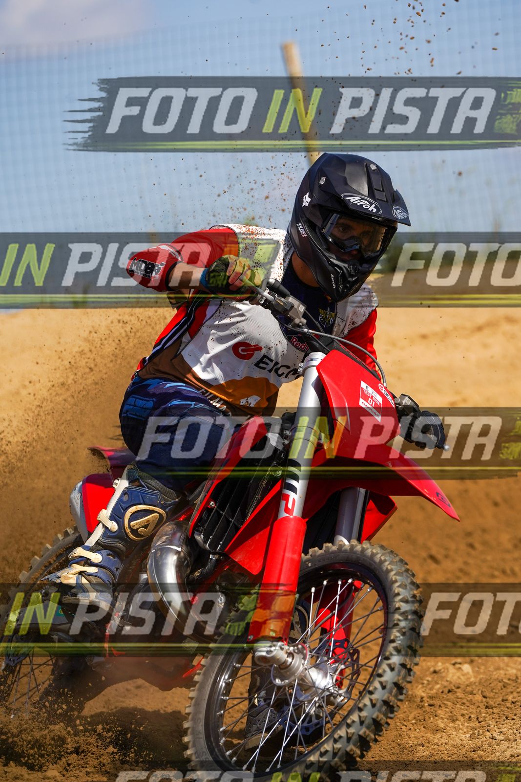 EICMA 19-09 14:00-15:00 · DOS09667