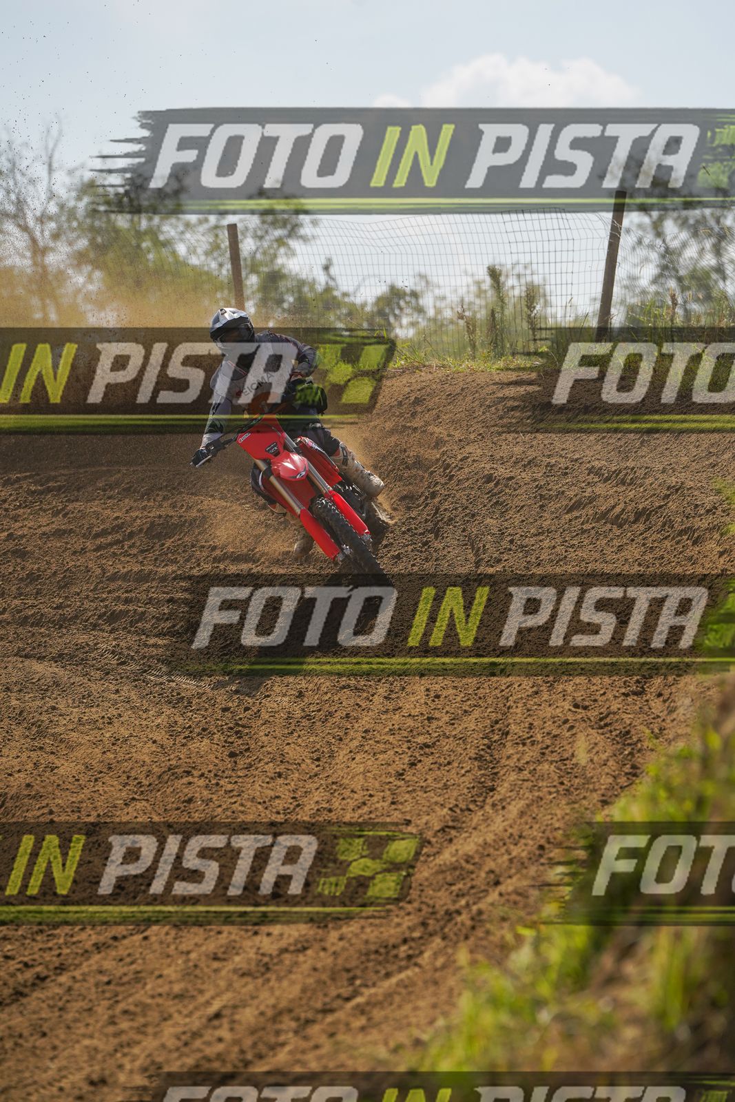 EICMA 19-09 14:00-15:00 · DOS09676