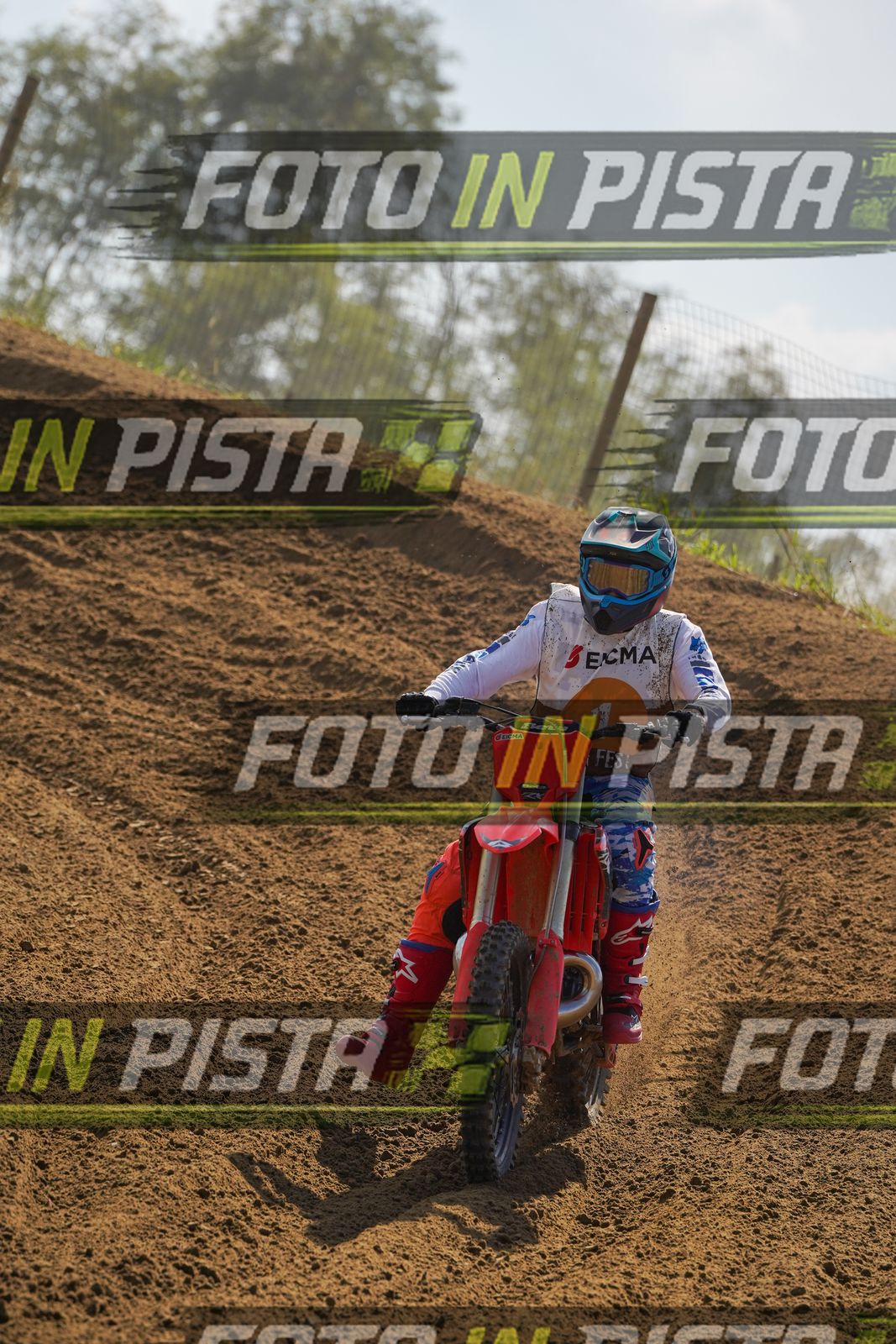 EICMA 19-09 14:00-15:00 · DOS09691