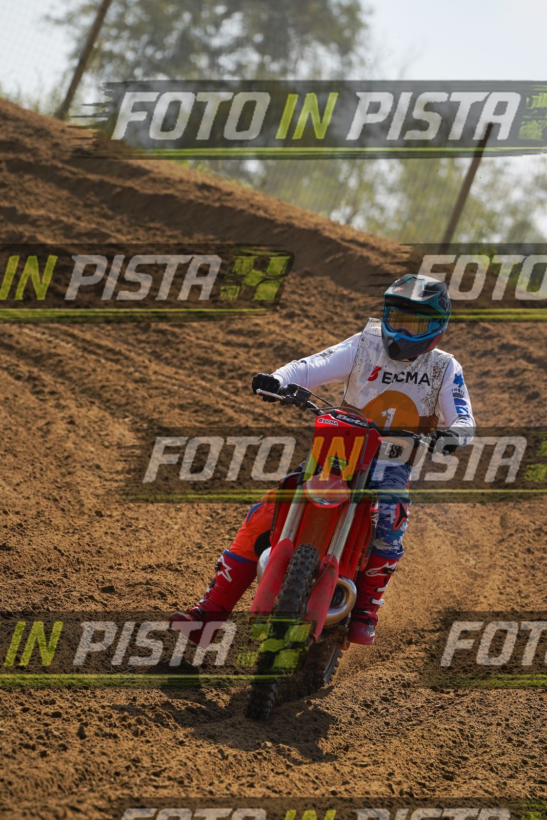 EICMA 19-09 14:00-15:00 · DOS09693