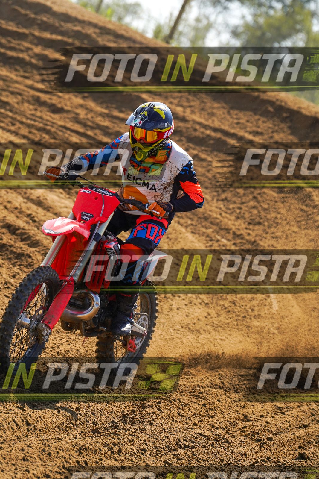 EICMA 19-09 14:00-15:00 · DOS09815