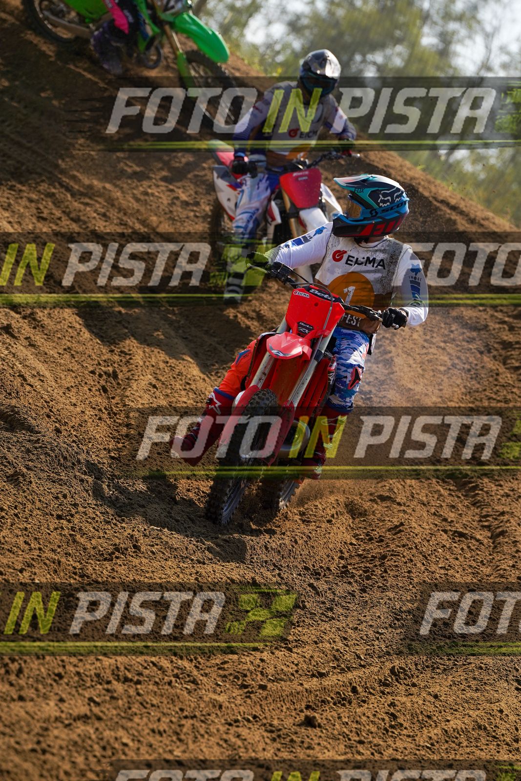 EICMA 19-09 14:00-15:00 · DOS09824