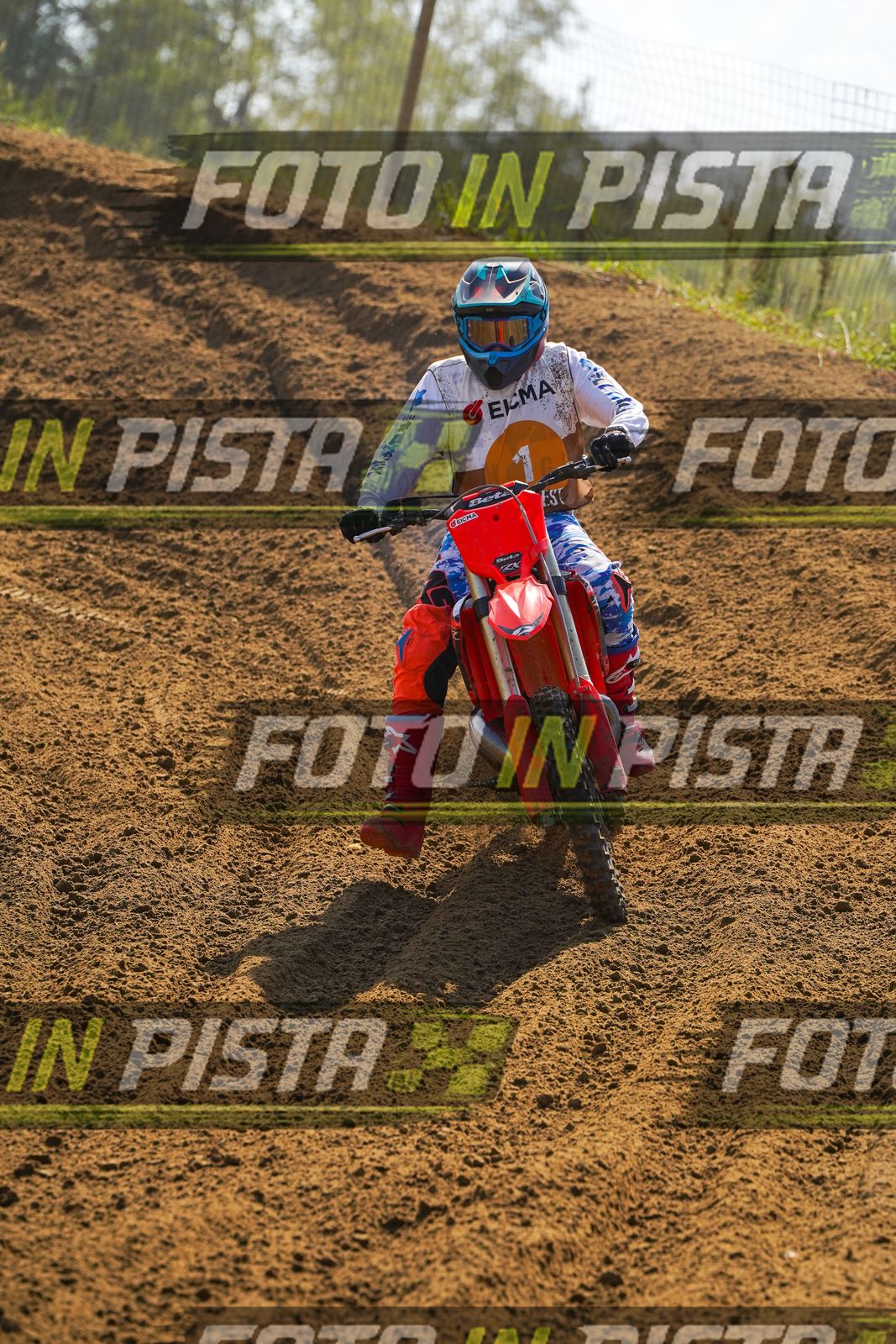 EICMA 19-09 14:00-15:00 · DOS09888