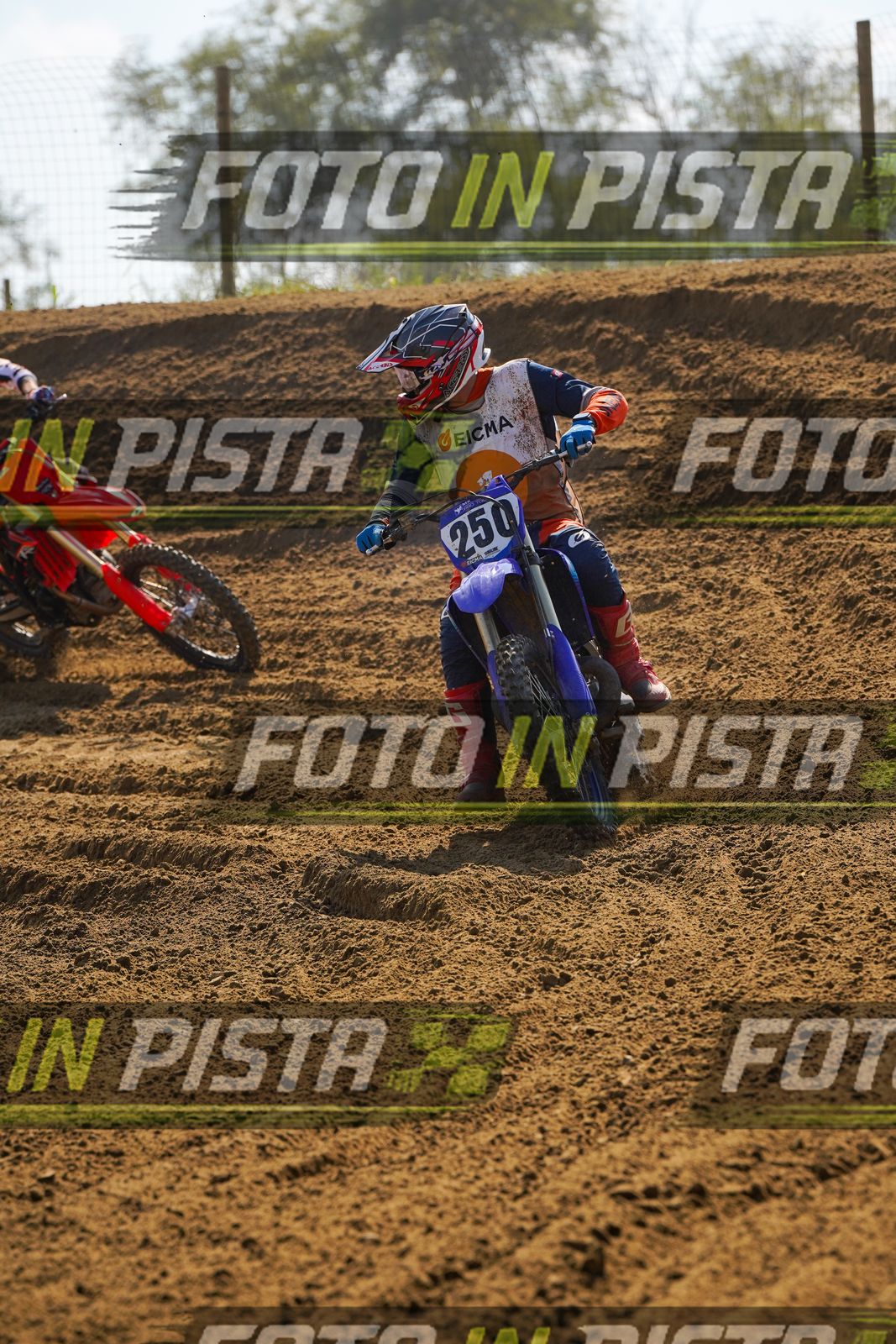 EICMA 19-09 14:00-15:00 · DOS09903