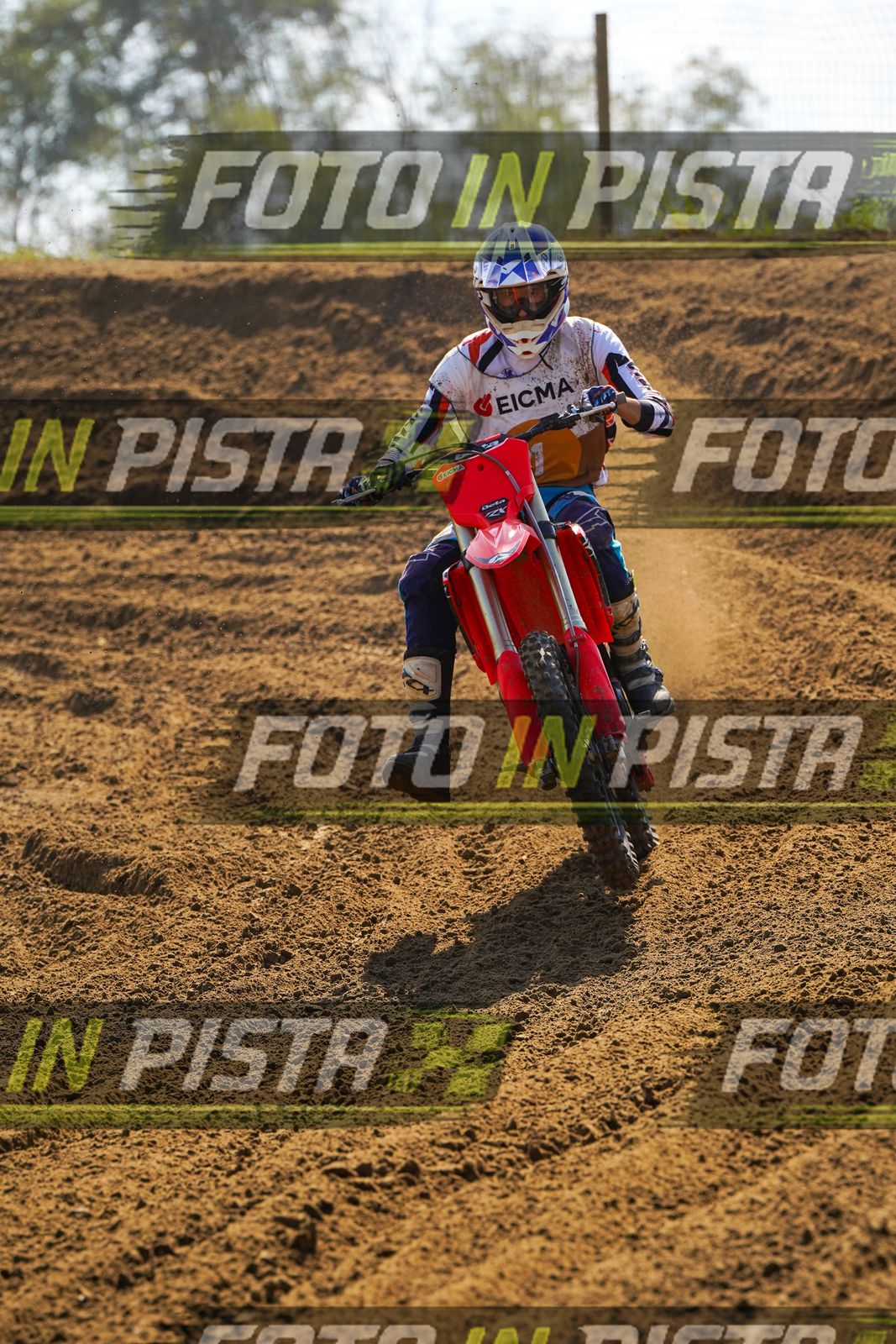 EICMA 19-09 14:00-15:00 · DOS09905
