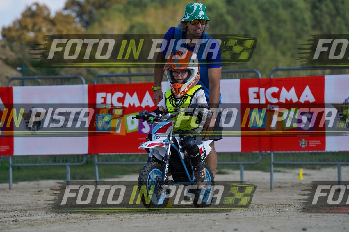 EICMA 19-09 15:00-16:00 · DOS09918