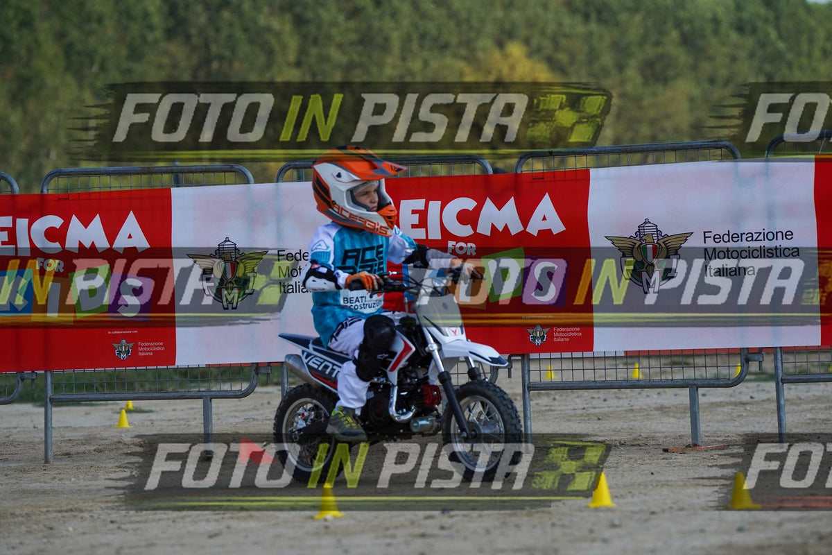 EICMA 19-09 15:00-16:00 · DOS09922