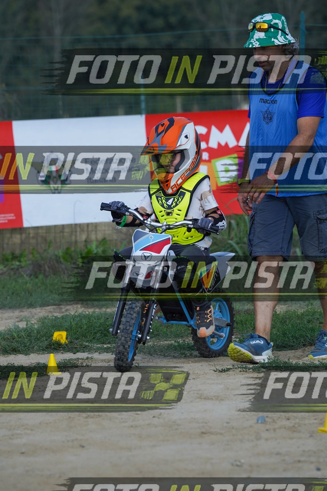 EICMA 19-09 15:00-16:00 · DOS09930