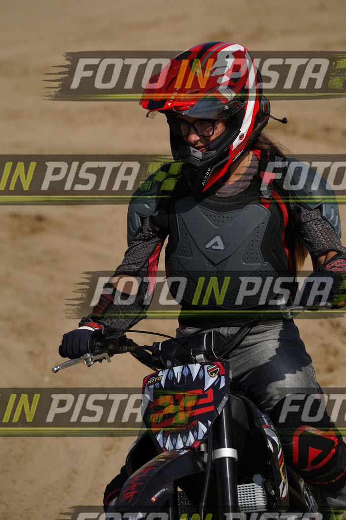 EICMA 19-09 15:00-16:00 · DOS09953