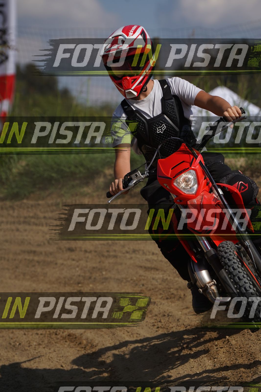 EICMA 19-09 15:00-16:00 · DOS09966