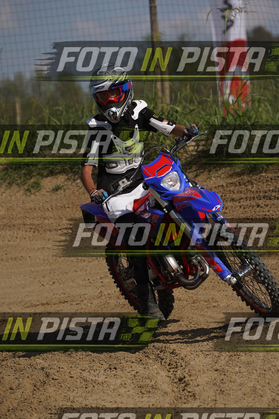 EICMA 19-09 15:00-16:00 · DOS09967