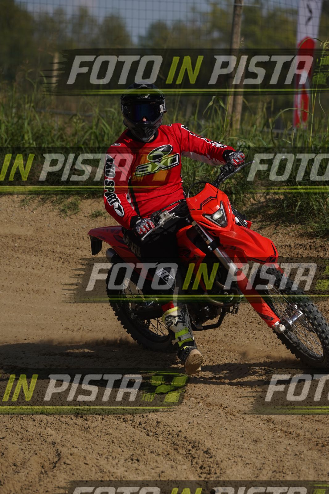 EICMA 19-09 15:00-16:00 · DOS09970