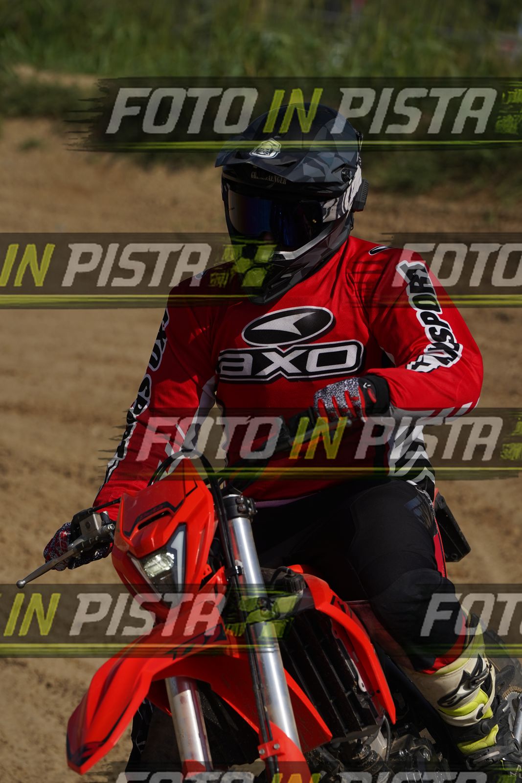 EICMA 19-09 15:00-16:00 · DOS09974