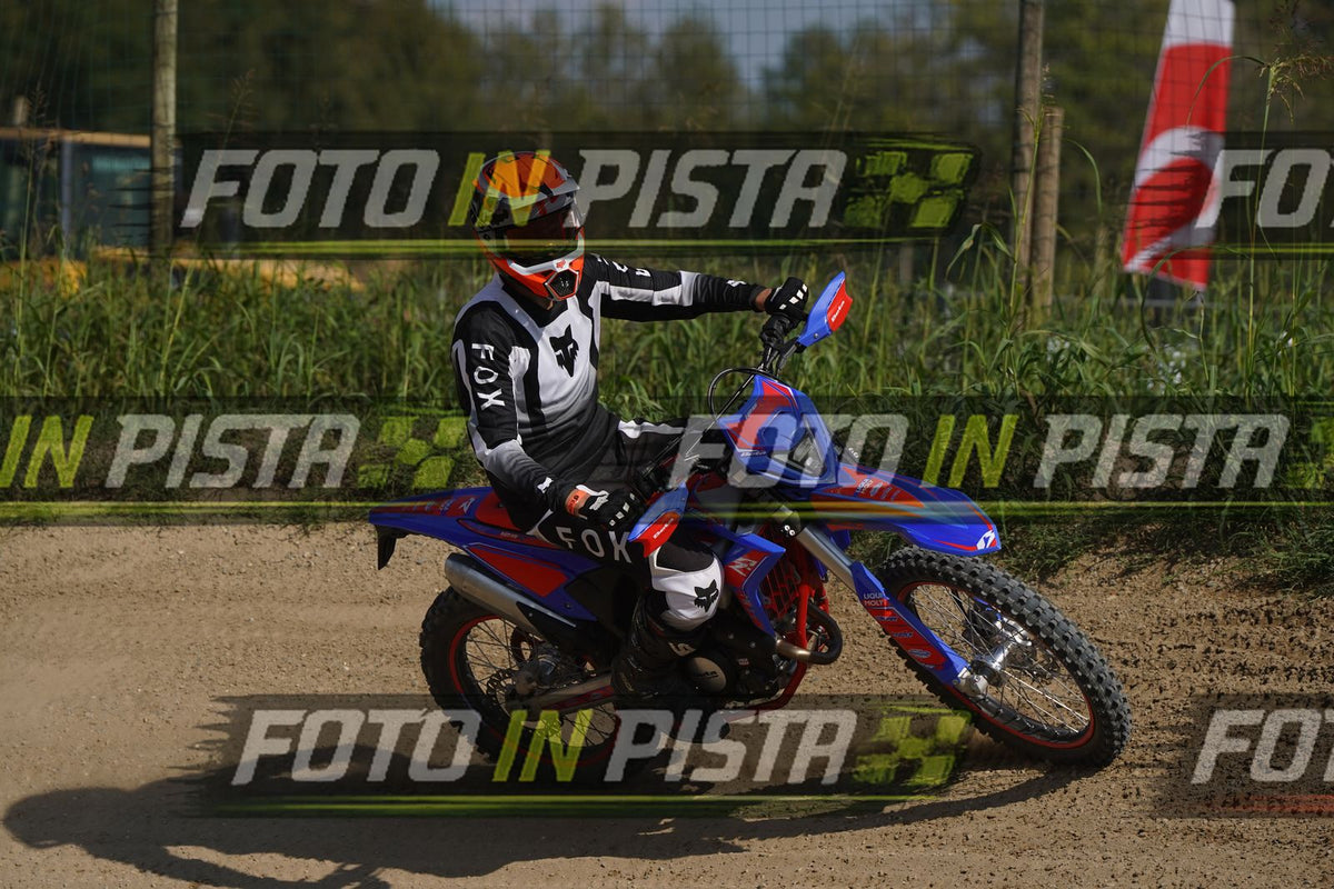 EICMA 19-09 15:00-16:00 · DOS09975