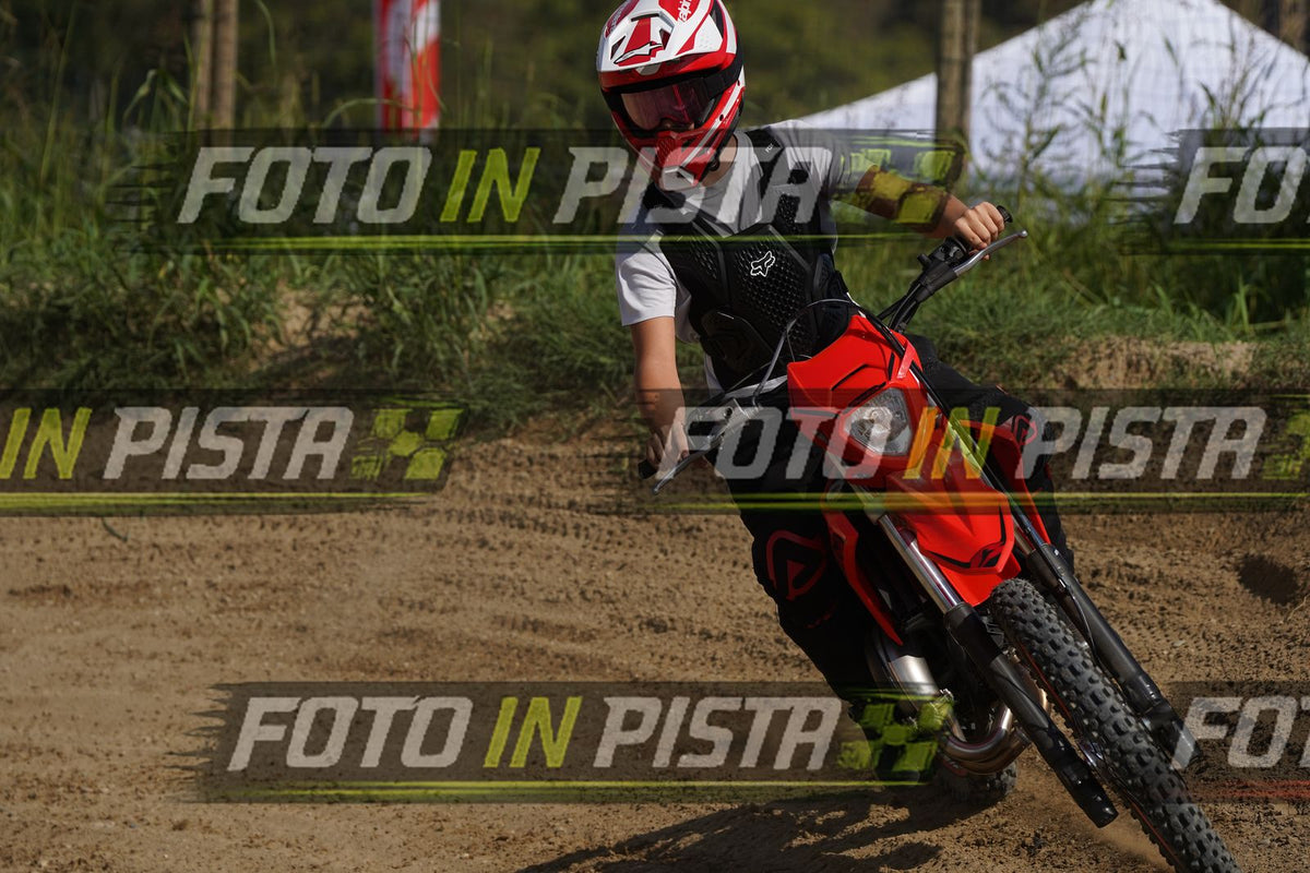 EICMA 19-09 15:00-16:00 · DOS09978