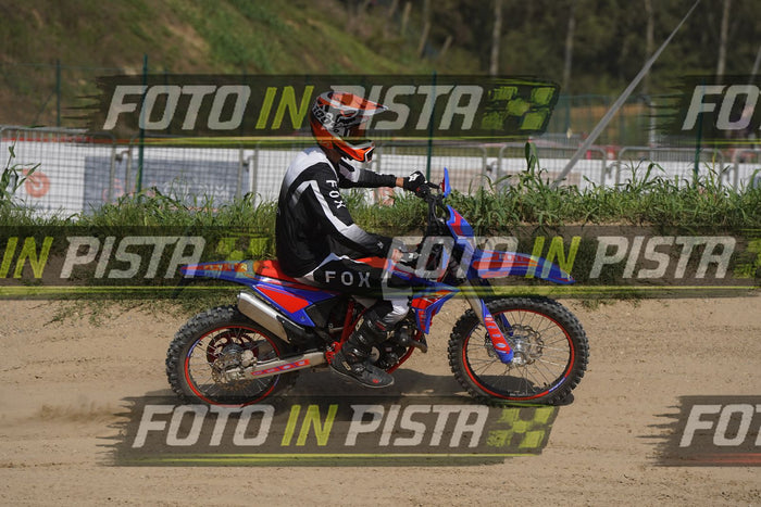 EICMA 19-09 15:00-16:00 · DOS09984