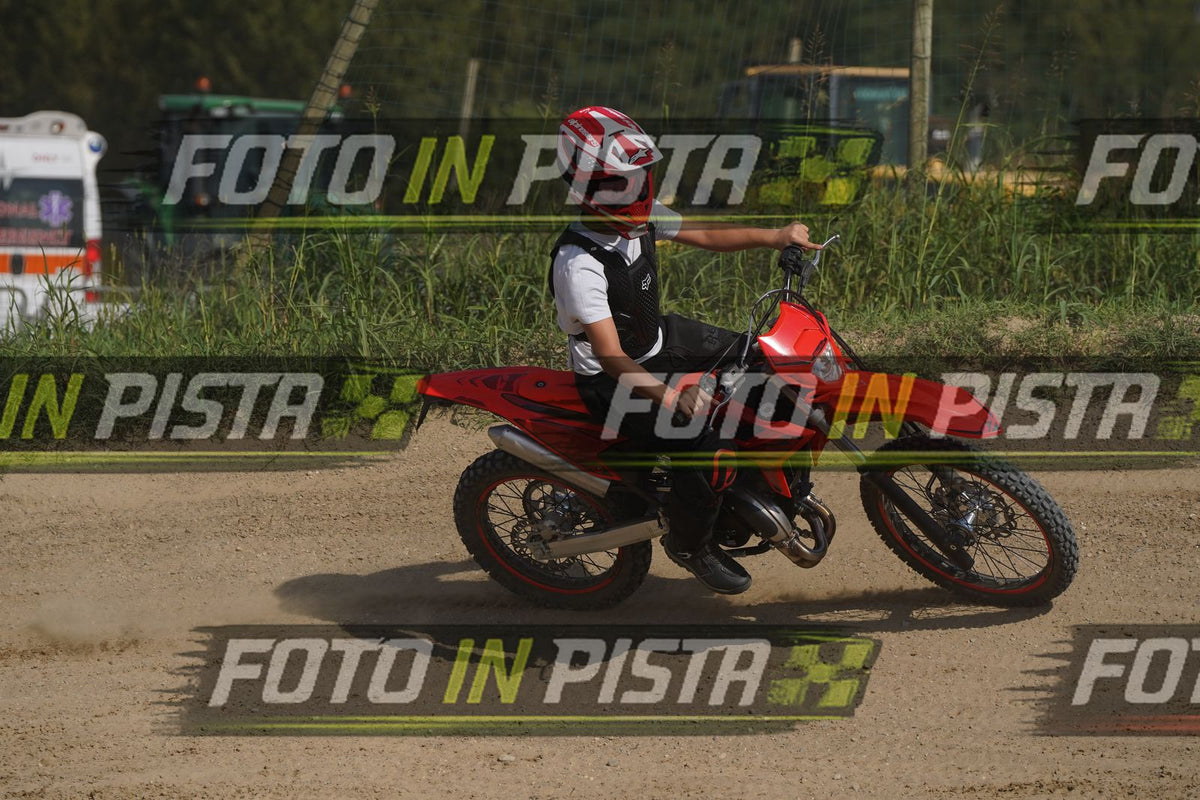 EICMA 19-09 15:00-16:00 · DOS09989