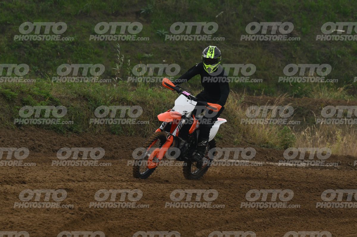 KTM SX ORANGE WHITE - ALL BLACK SUIT - FLUO YELLOW BLACK HELMET · DSH_0004