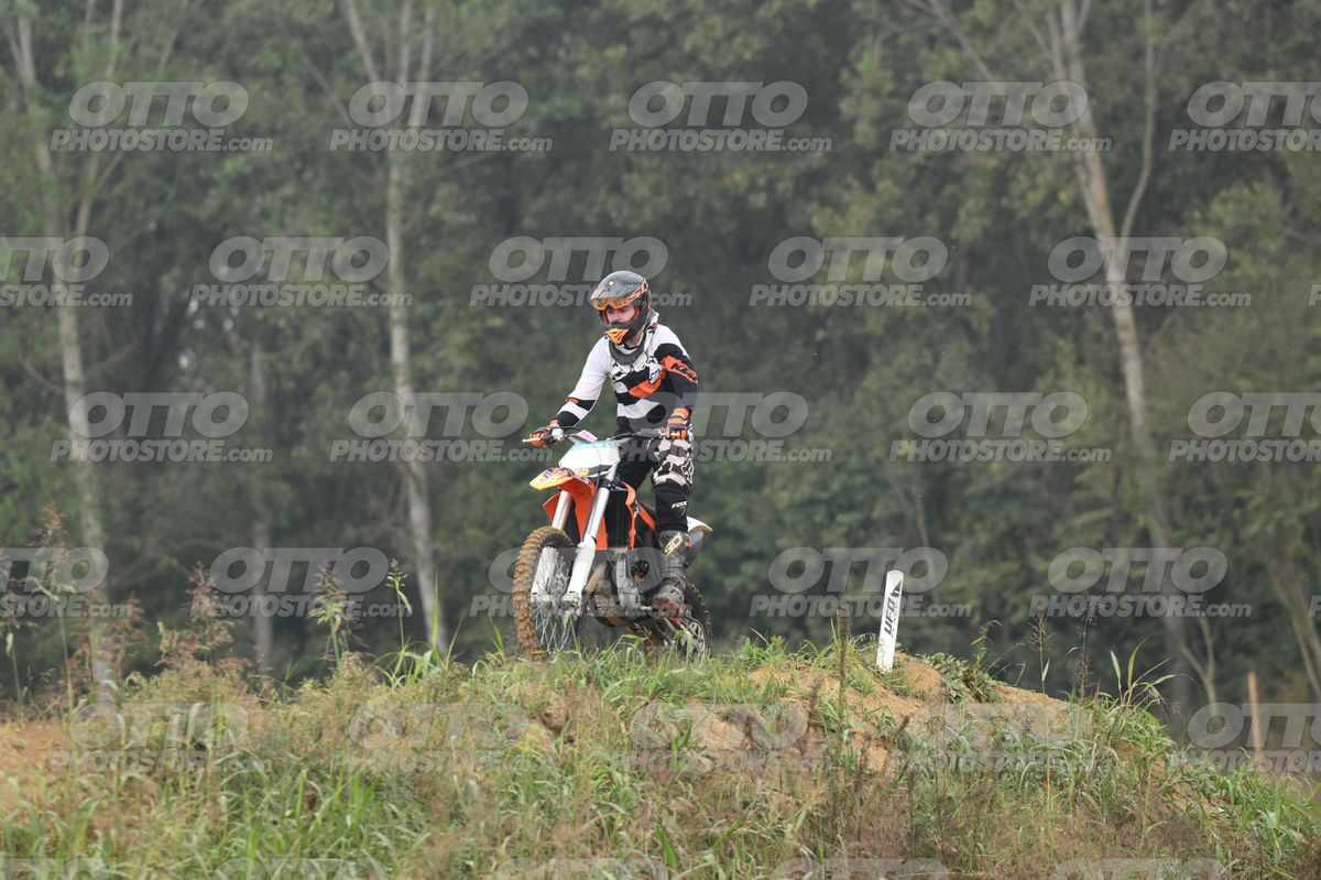 KTM ORANGE WHITE - BLACK WHITE ORANGE SUIT - BLACK ORANGE HELMET · DSH_0020