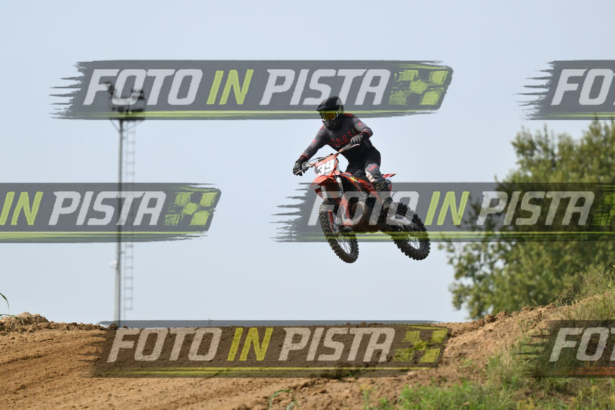 39 · DSH_0057
