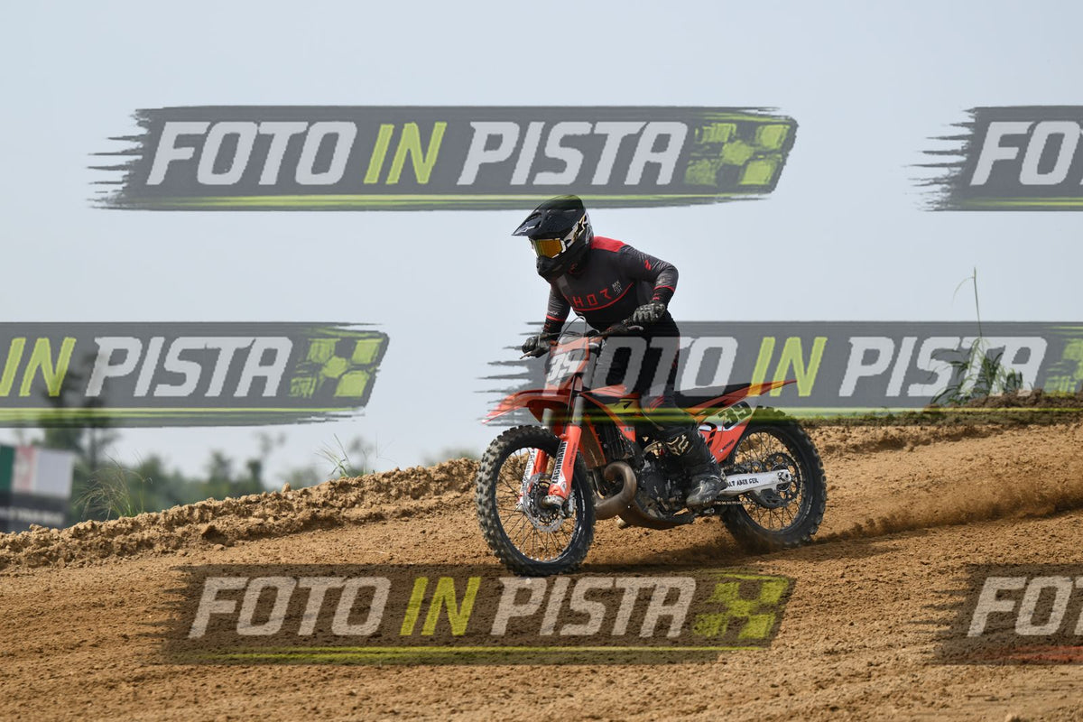 39 · DSH_0065