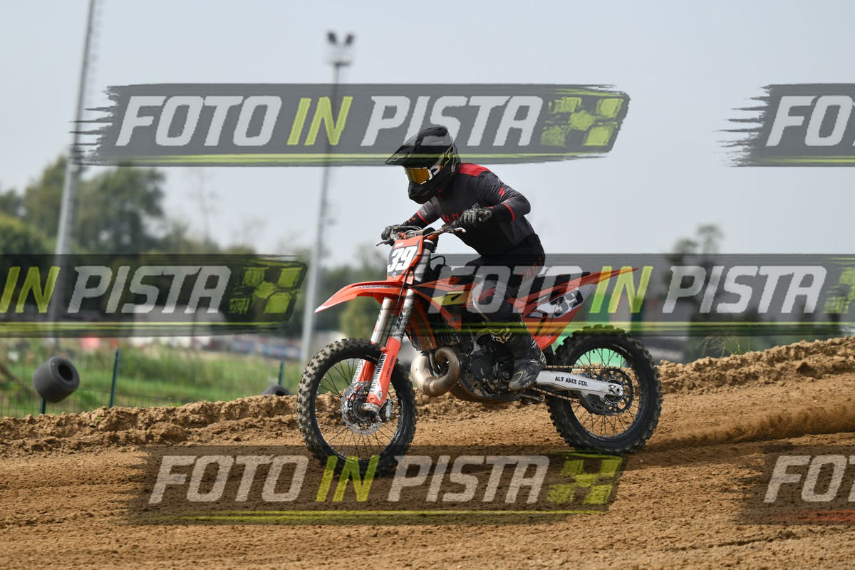 39 · DSH_0068
