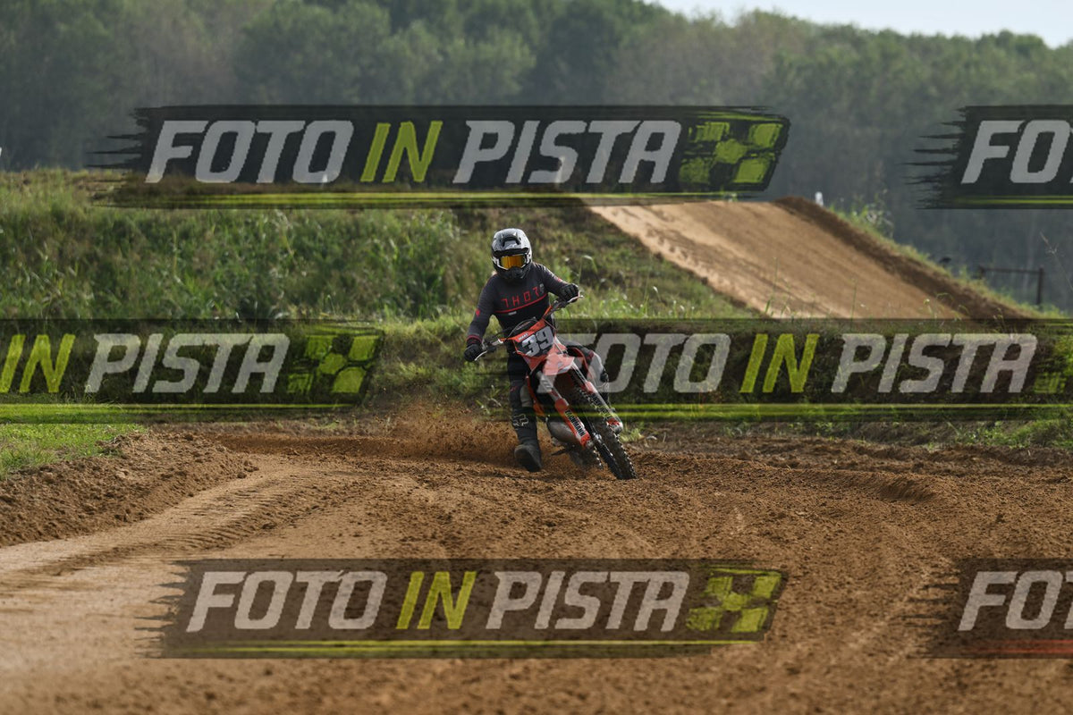 39 · DSH_0076