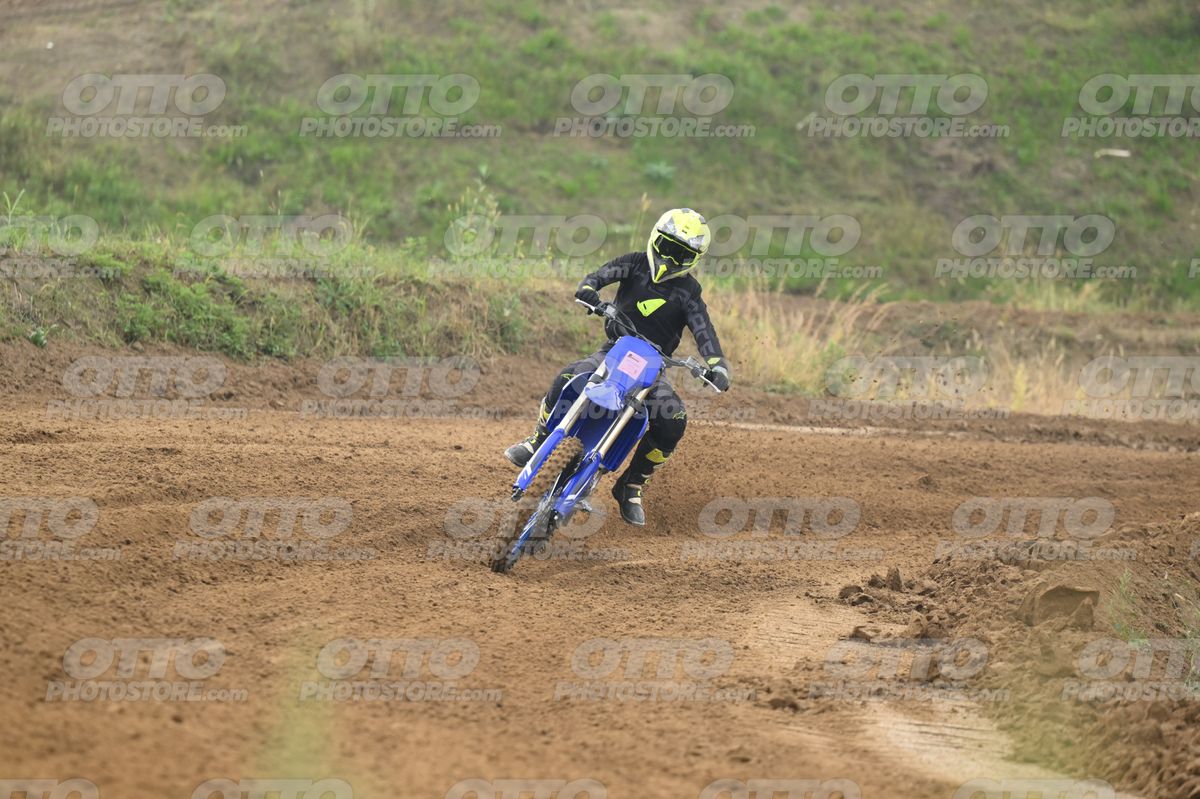 YAMAHA YZ -45F blue - Yellow Helmet · DSH_0106