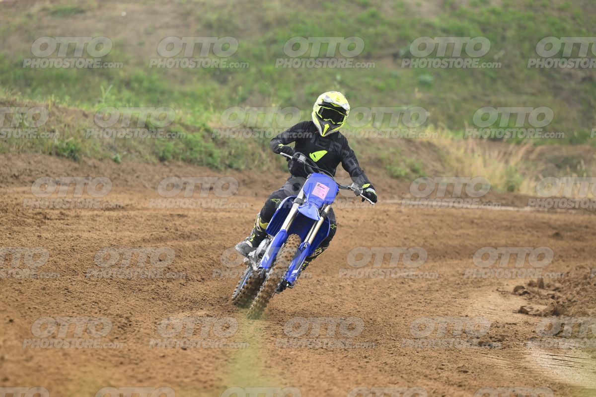 YAMAHA YZ -45F blue - Yellow Helmet · DSH_0110